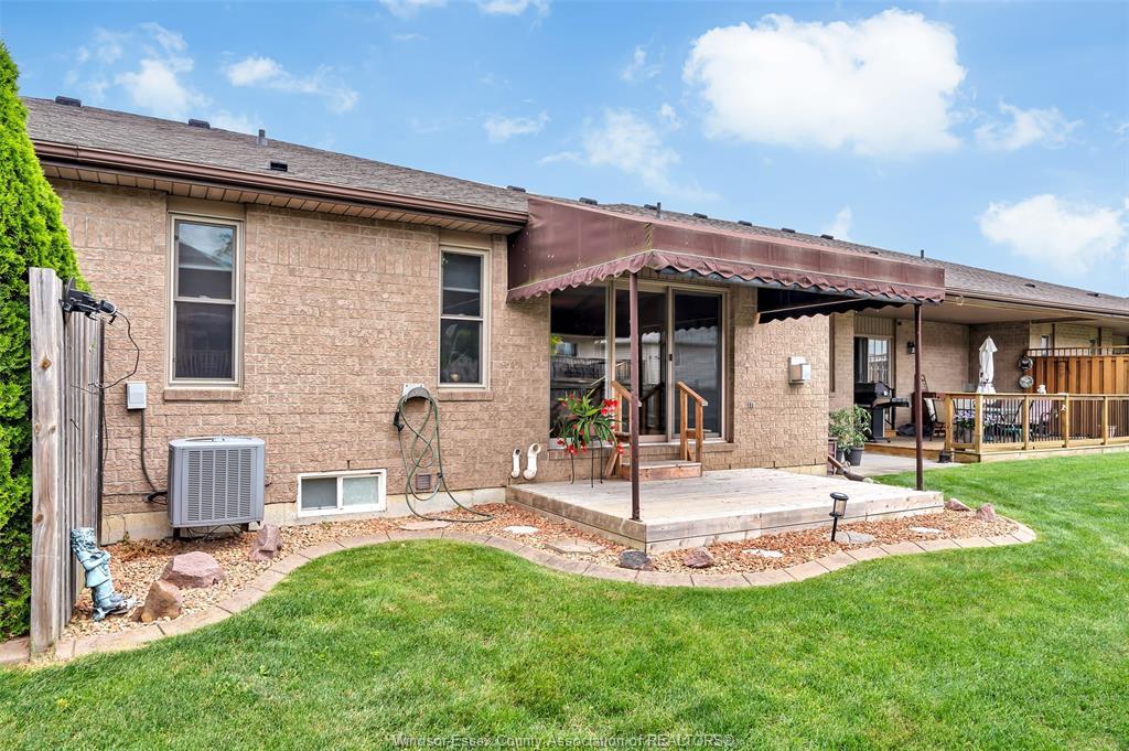 1535 Luxury, Windsor, ON