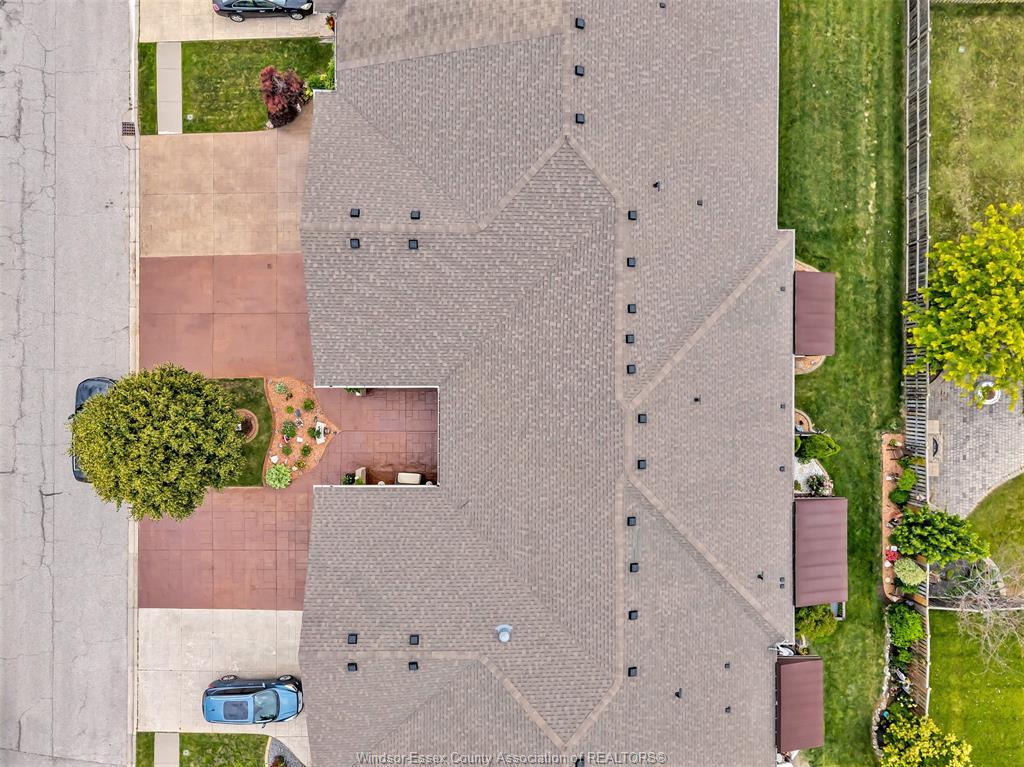 1535 Luxury, Windsor, ON