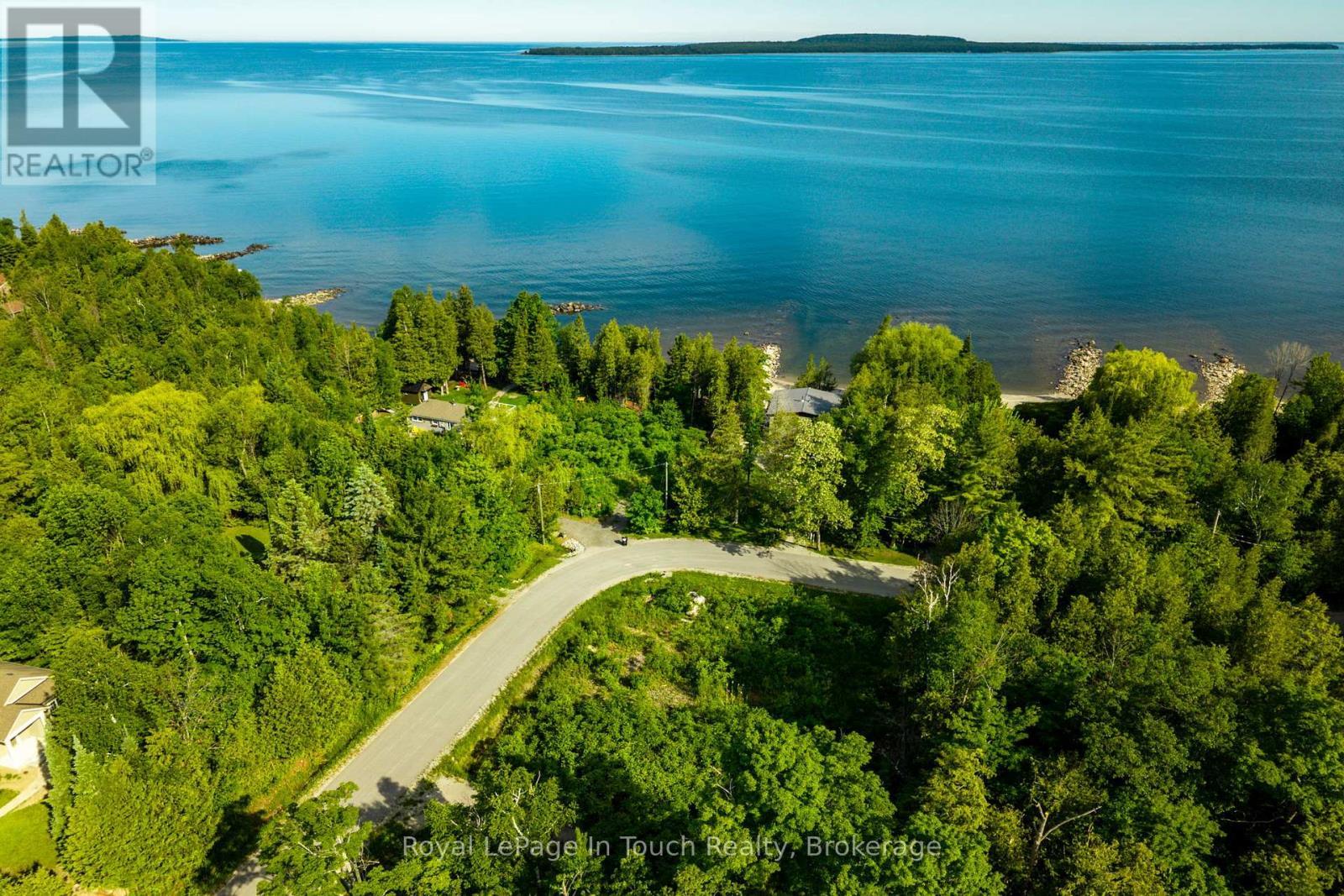Walking Distance to Georgian Bay - 36 Seguin Crescent, Tiny, ON