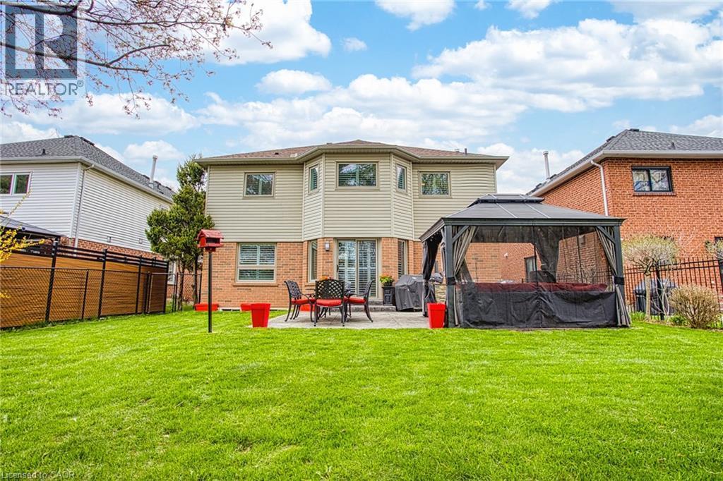 5 Shetland Drive, Waterdown, ON