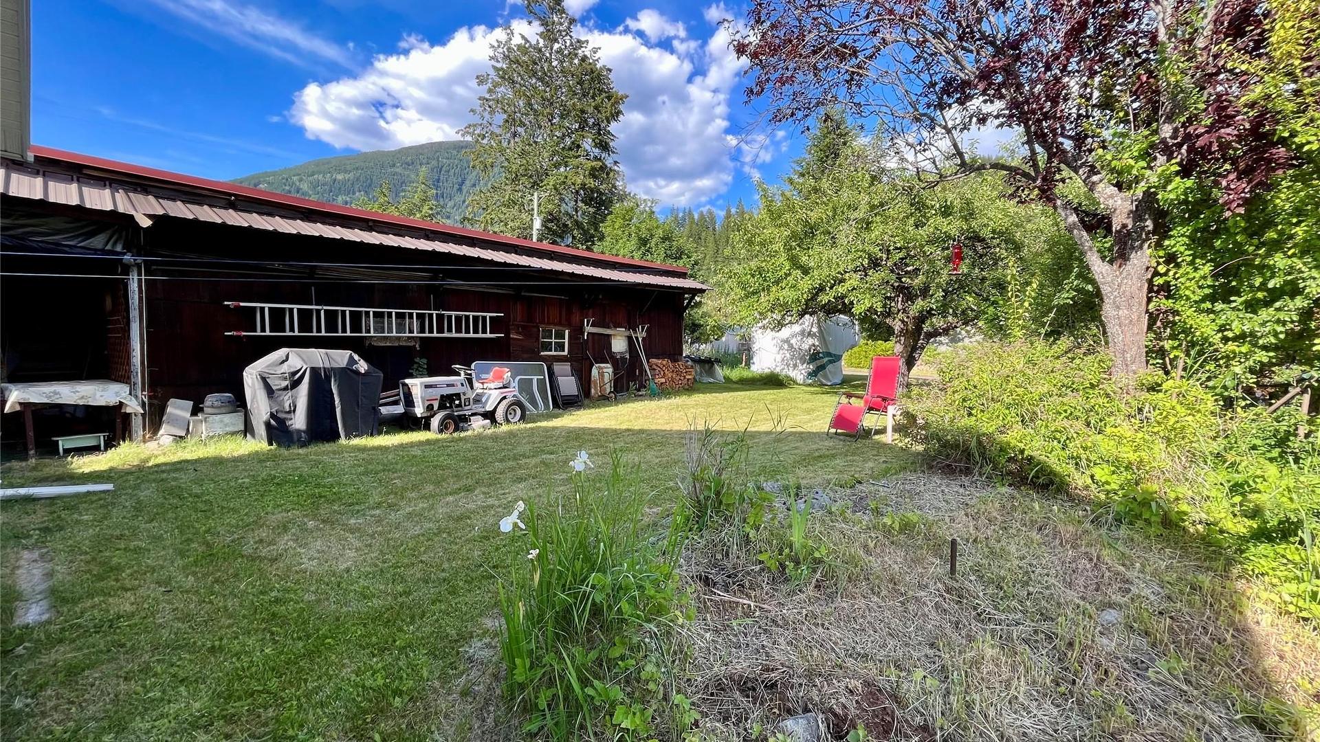 112 Josephine Street, New Denver, BC