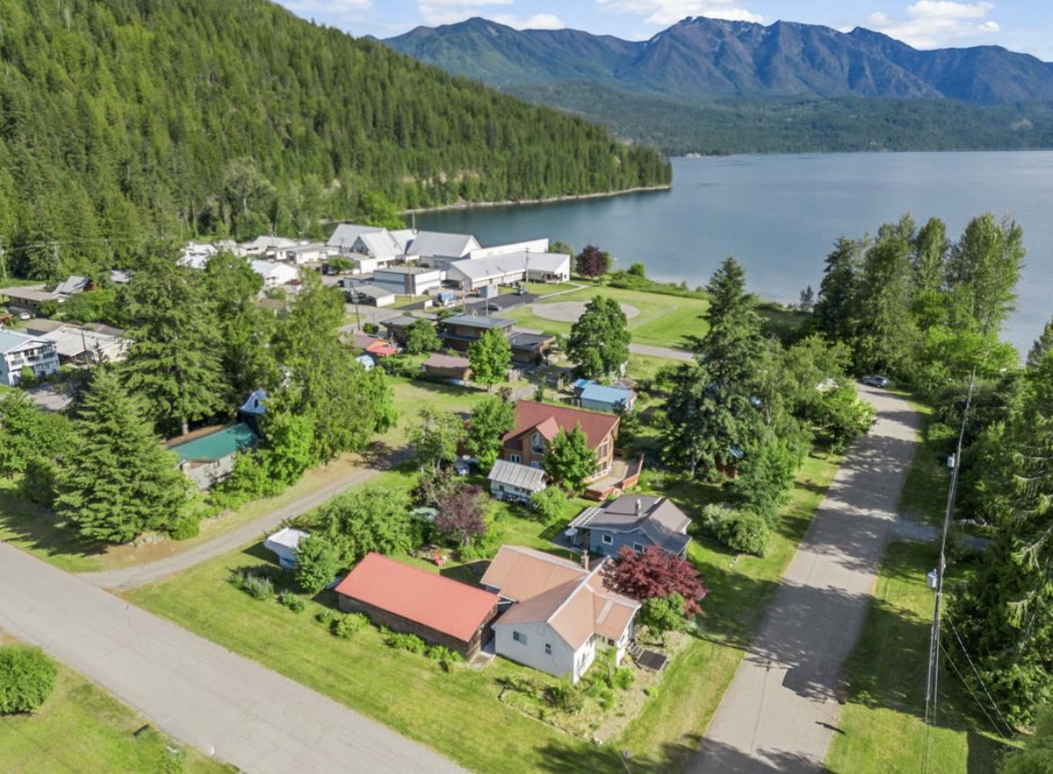 112 Josephine Street, New Denver, BC