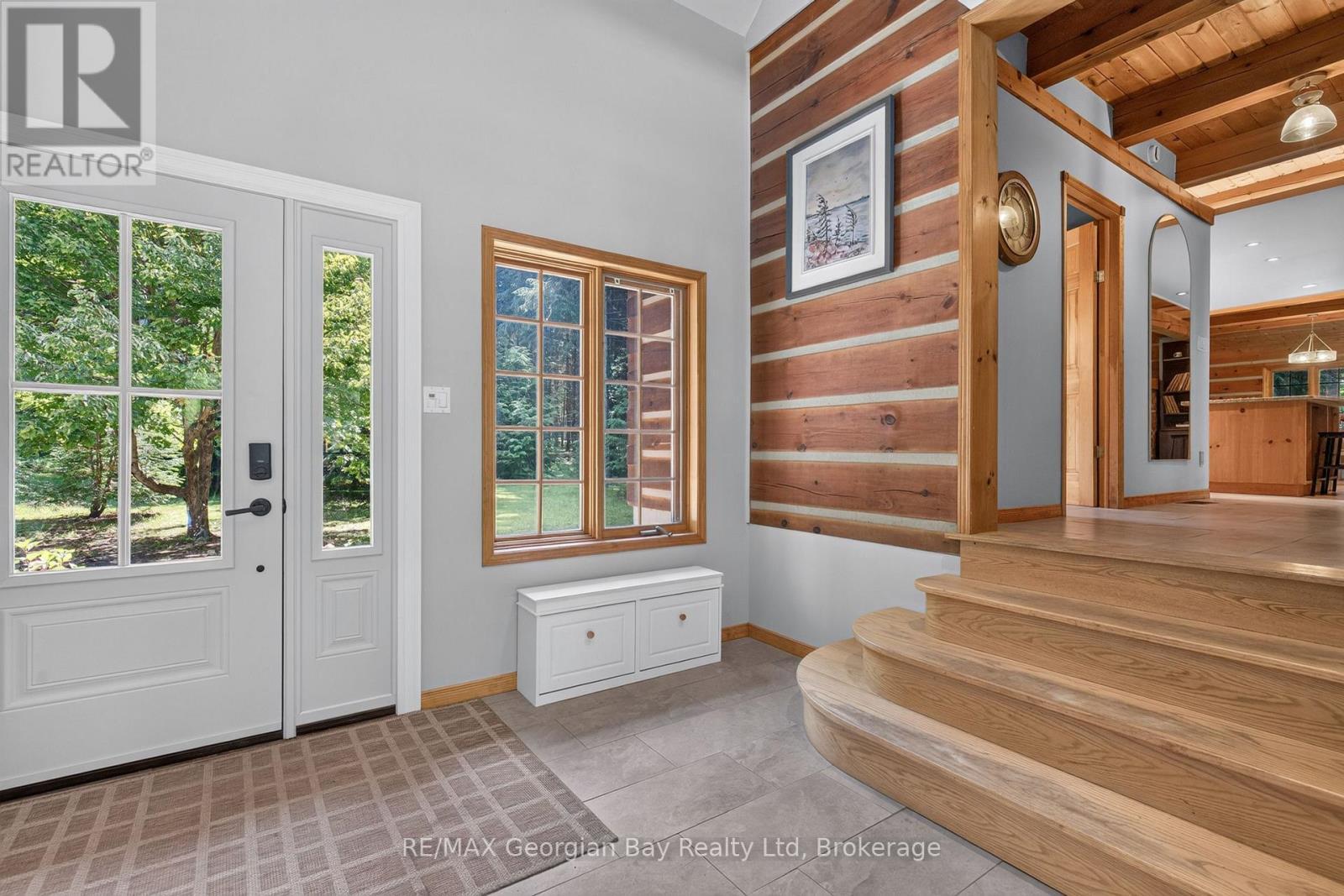 19 Kingfisher Crescent, Tiny, ON - Indoor Photo Showing Other Room
