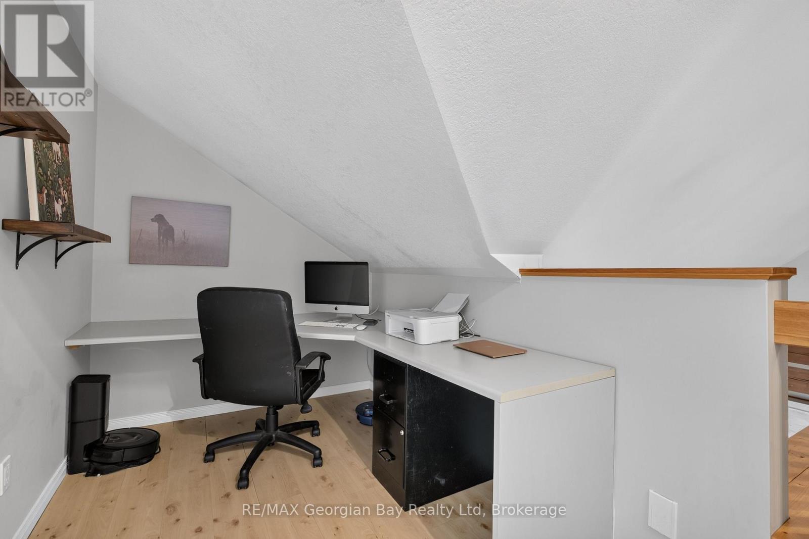 19 Kingfisher Crescent, Tiny, ON - Indoor Photo Showing Office