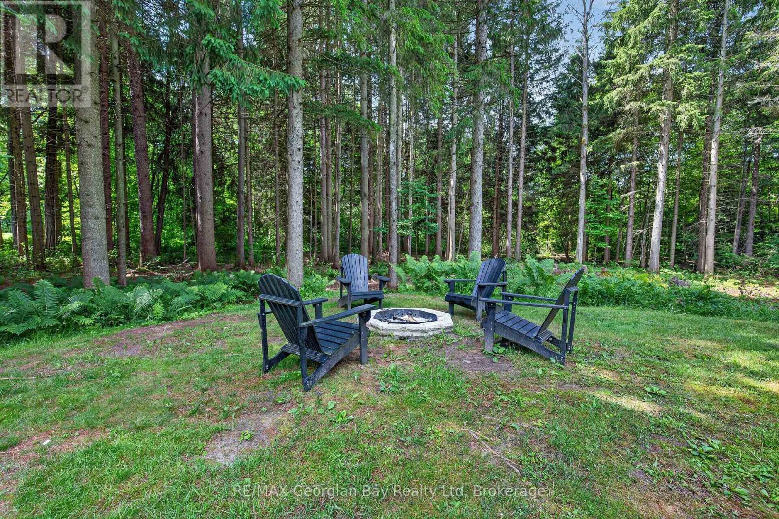 19 Kingfisher Crescent, Tiny, ON - Outdoor