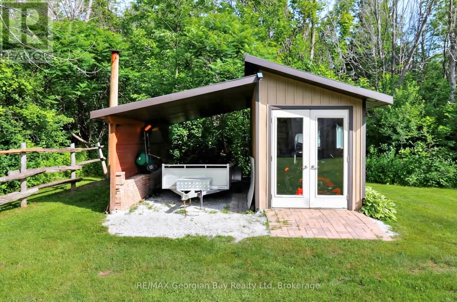 SHED 2 - 4 Moore Avenue, Tay, ON - Outdoor