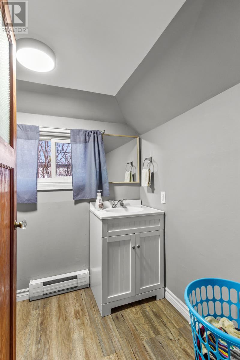 13 Harbour View Avenue, St. John'S, NL