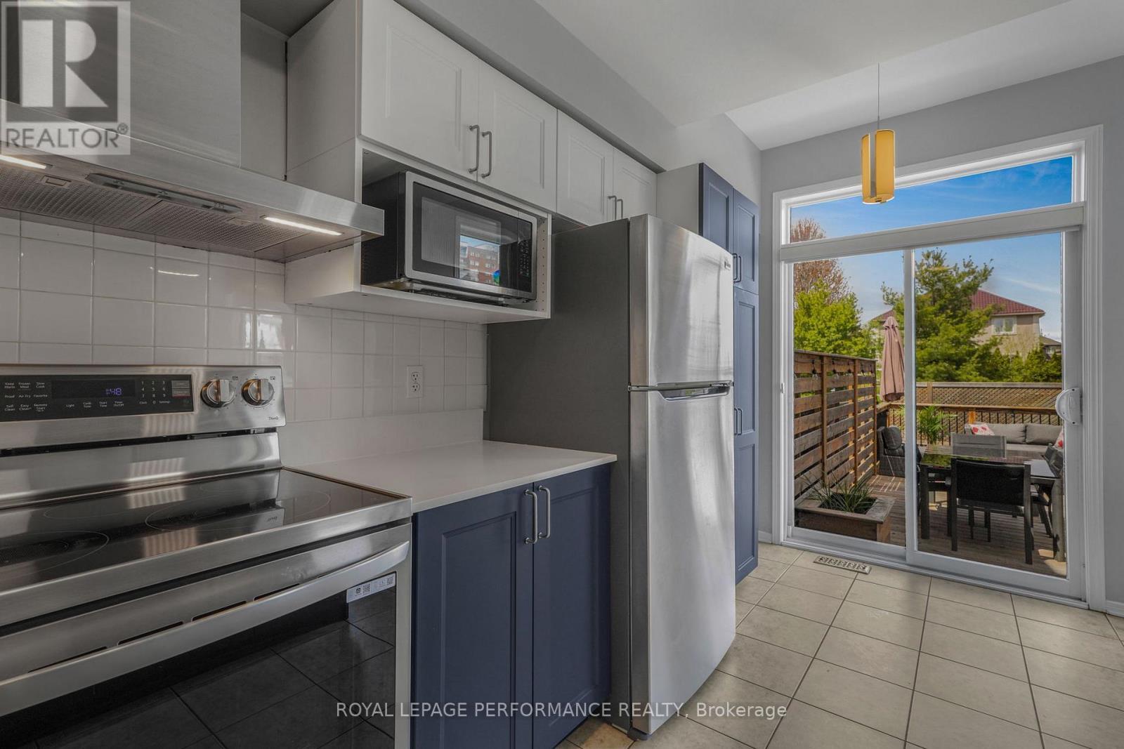 172 Colliston Crescent, Ottawa, ON