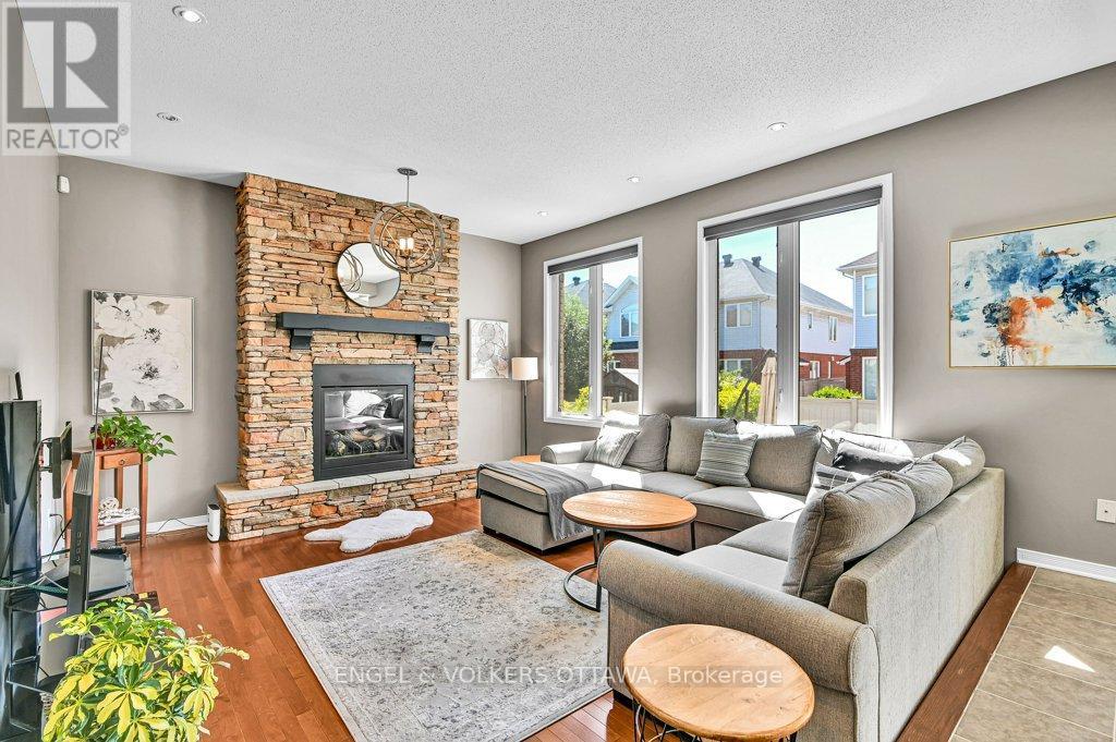 49 Grenwich Circle, Ottawa, ON