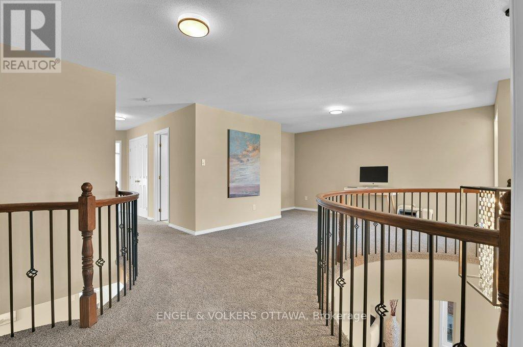 49 Grenwich Circle, Ottawa, ON