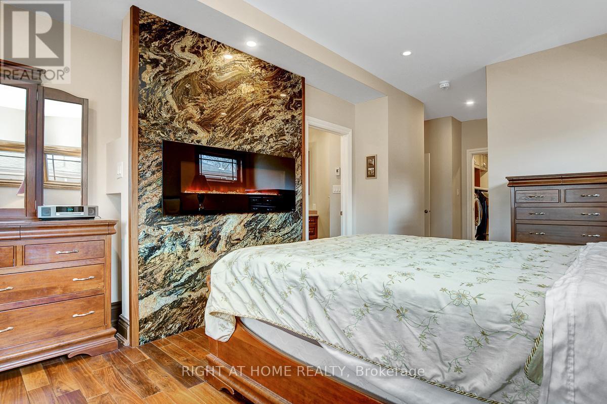 1271 Field Street, Ottawa, ON