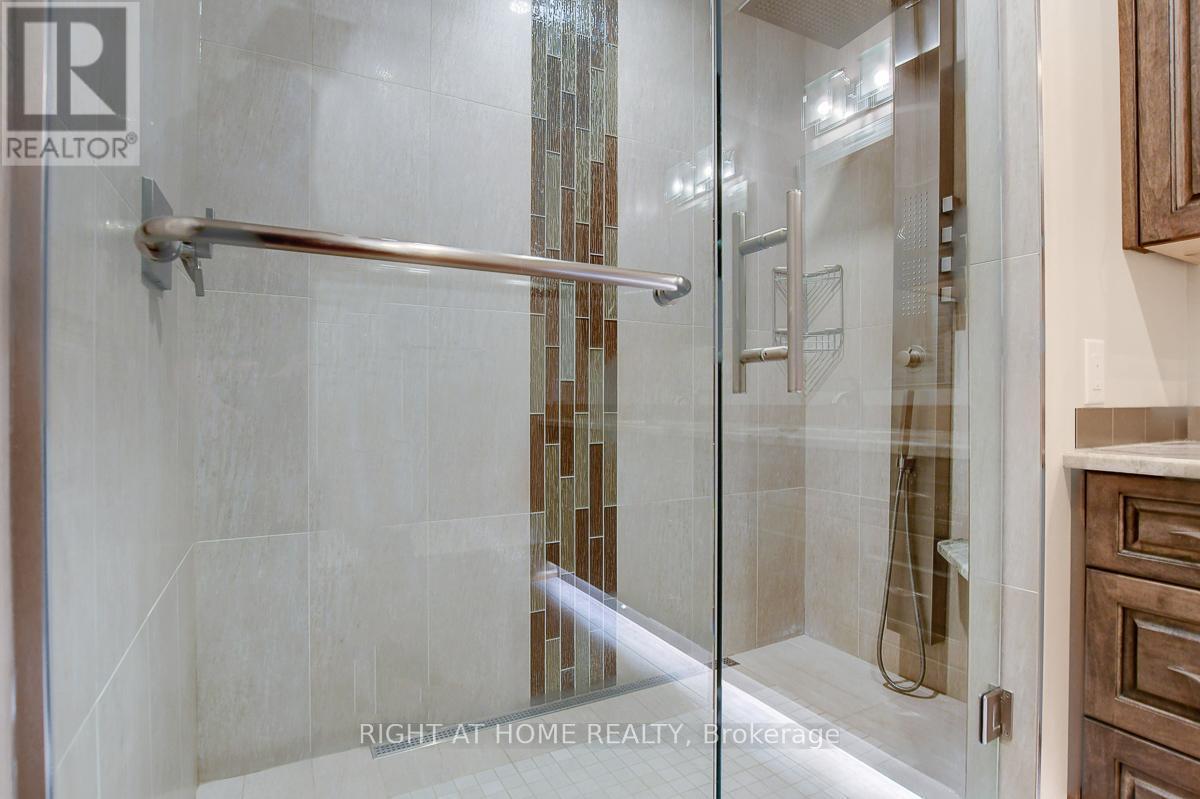 1271 Field Street, Ottawa, ON