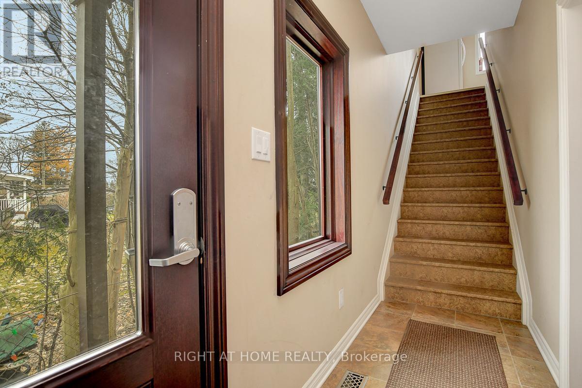 1271 Field Street, Ottawa, ON