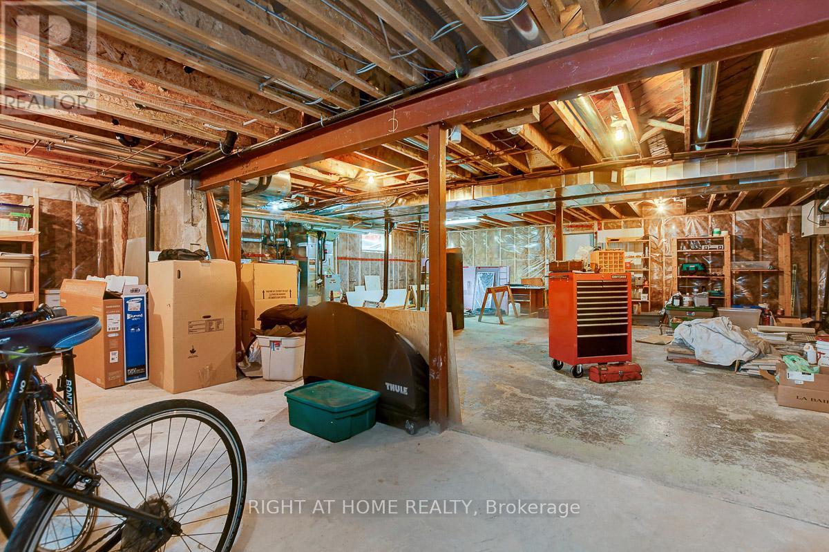 1271 Field Street, Ottawa, ON