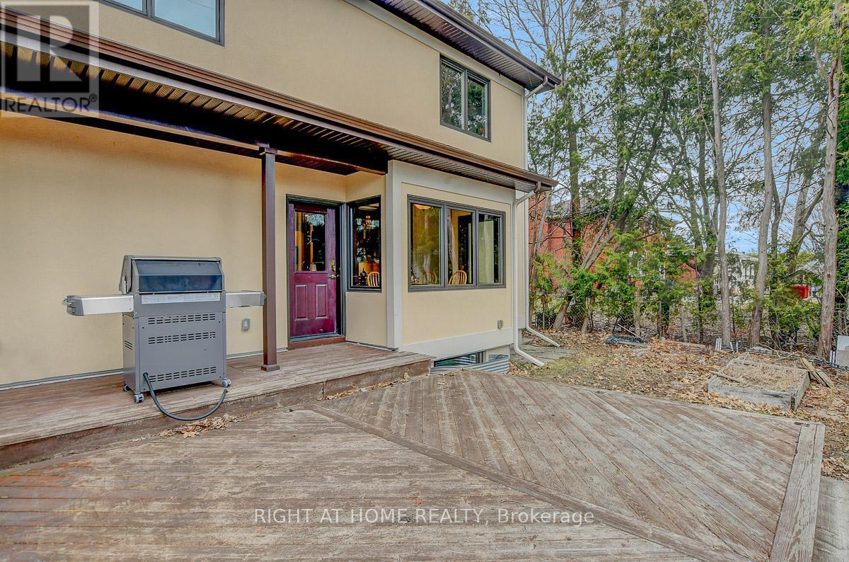 1271 Field Street, Ottawa, ON