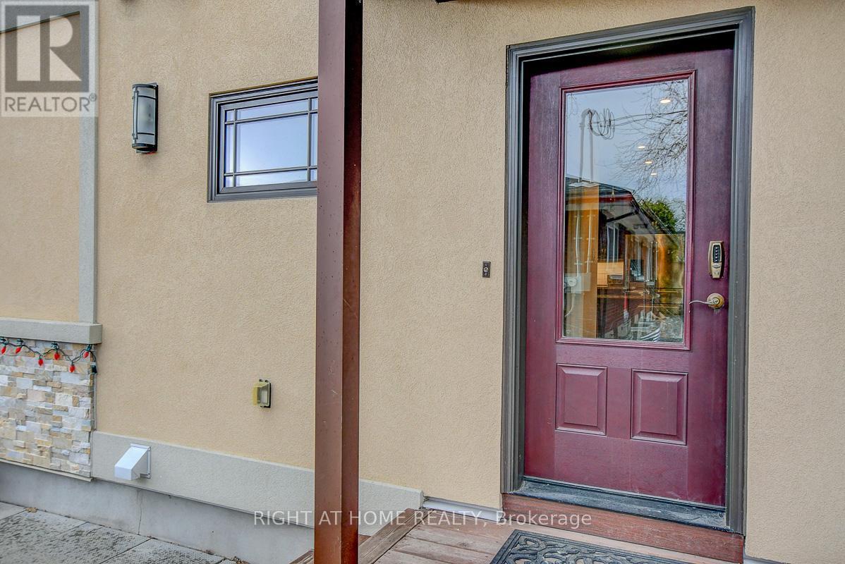 1271 Field Street, Ottawa, ON