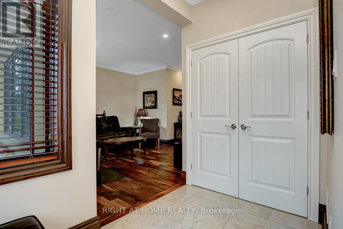 1271 Field Street, Ottawa, ON