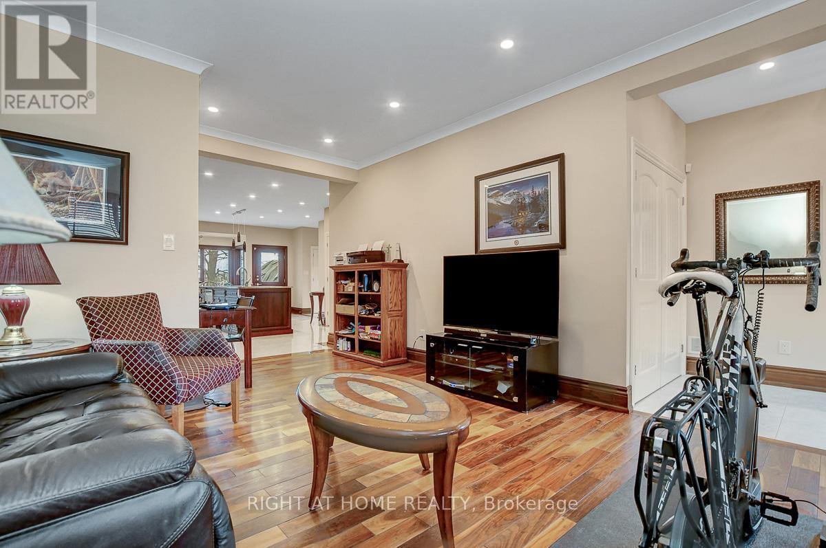 1271 Field Street, Ottawa, ON