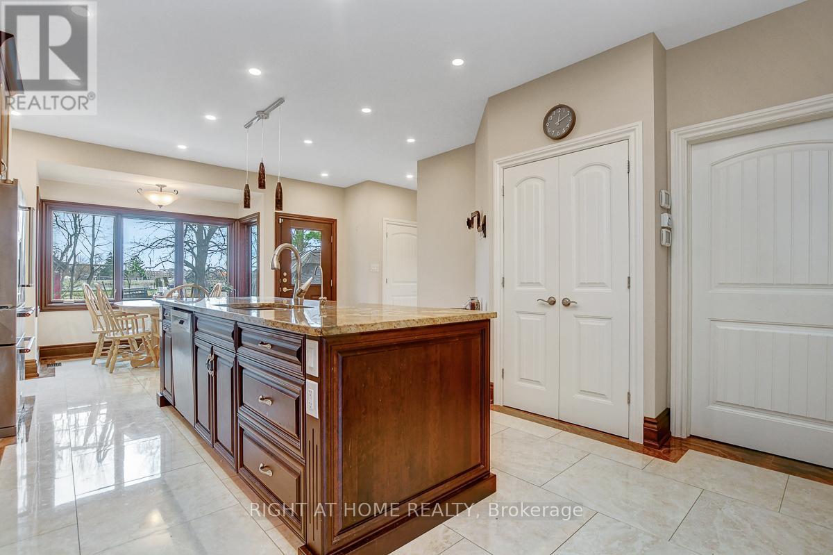 1271 Field Street, Ottawa, ON