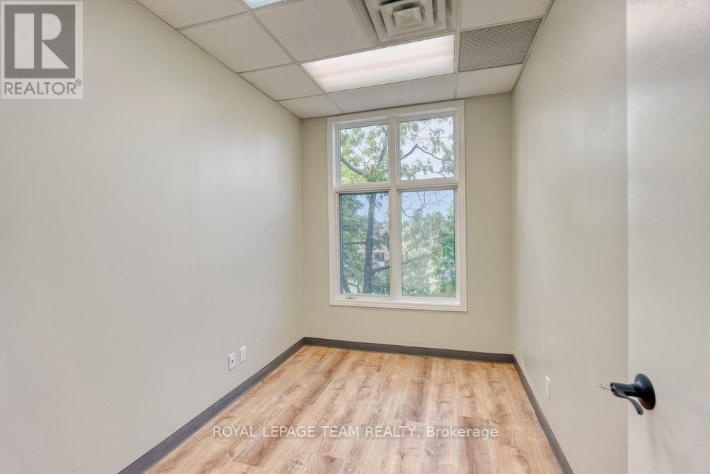 84 Centrepointe Drive, Ottawa, ON