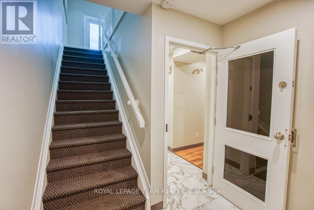 84 Centrepointe Drive, Ottawa, ON