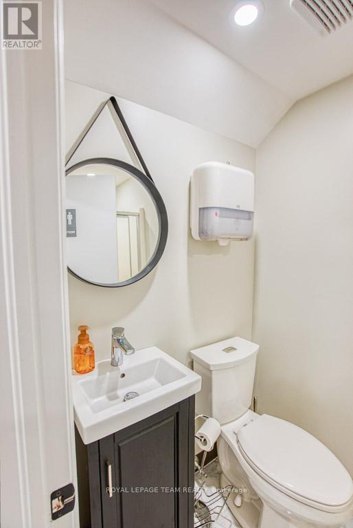 84 Centrepointe Drive, Ottawa, ON