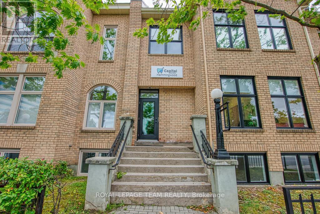 84 Centrepointe Drive, Ottawa, ON