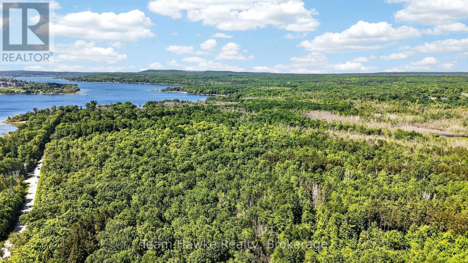 Plan 1060 Peek-A-Boo Trail, Tiny, ON