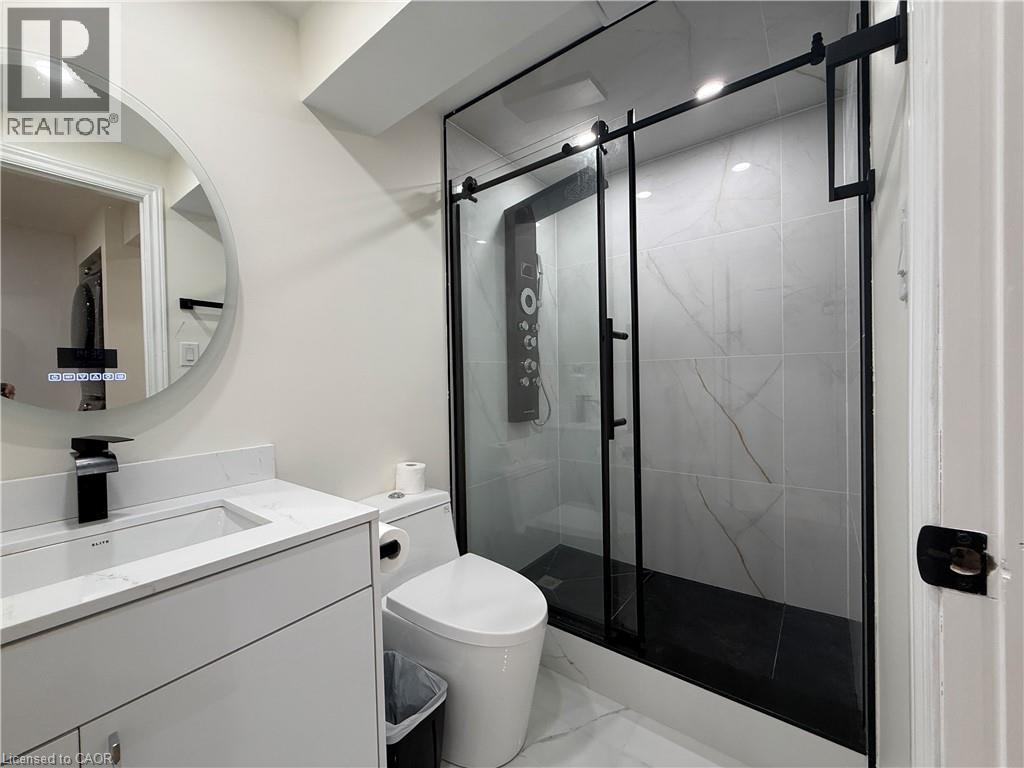 4 Waterside Drive Unit# Lower, Hamilton, ON
