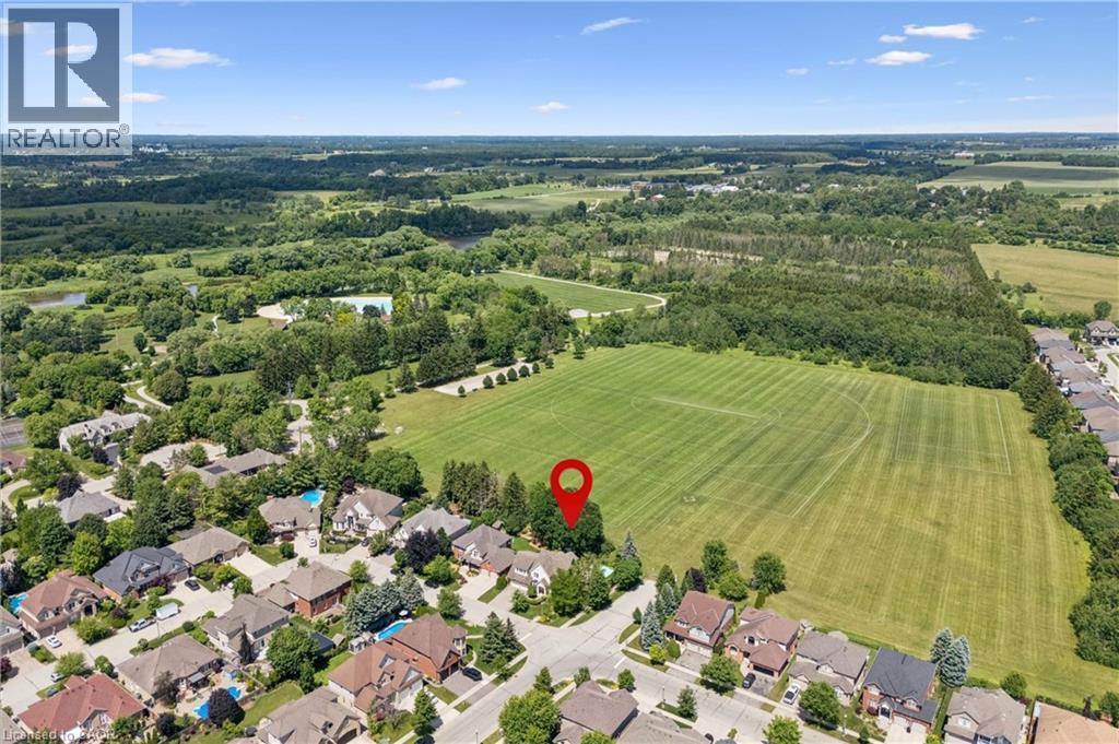 576 Falconridge Crescent, Kitchener, ON