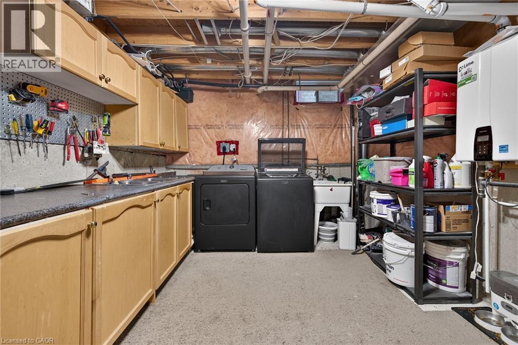 195 Locheed Drive, Hamilton, ON