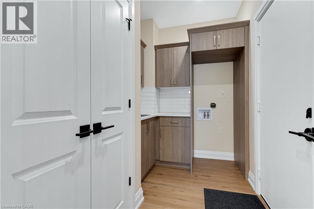 1188 Queenston Road, Cambridge, ON