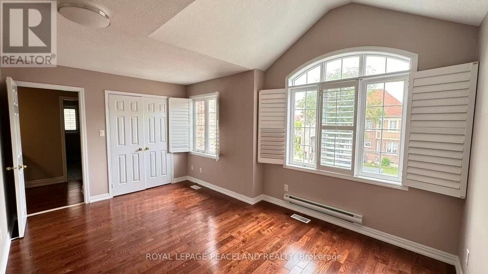 6 Cragg Crescent, Ajax, ON