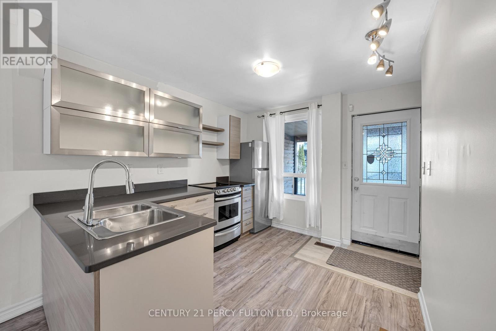 157 Olive Avenue, Oshawa, ON