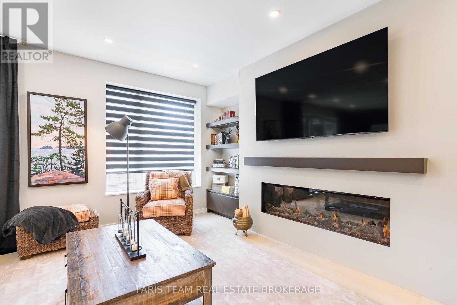 24 Grace Avenue, Orillia, ON