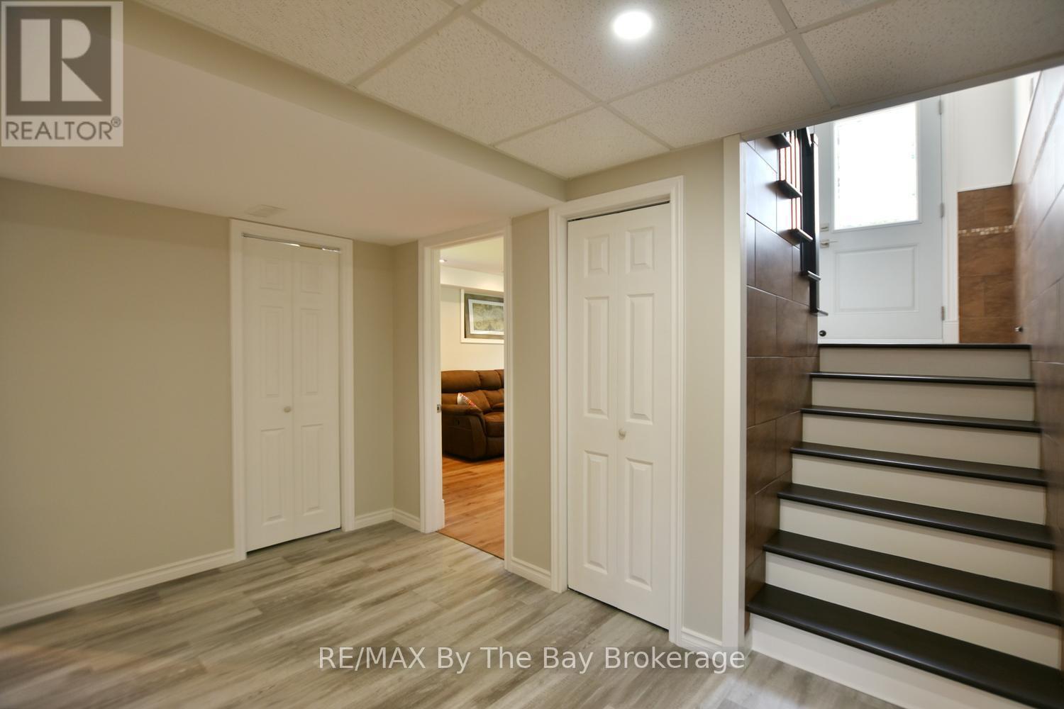 2 Birchmount Circle, Wasaga Beach, ON