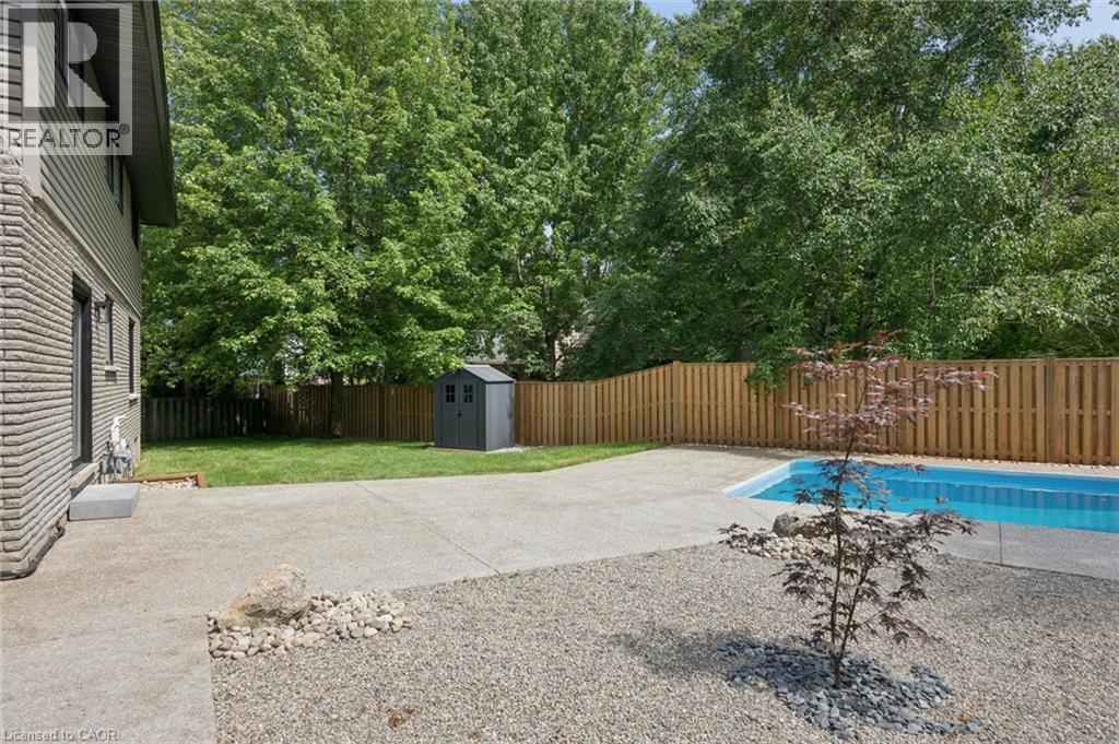 361 Coleridge Place, Waterloo, ON - Outdoor