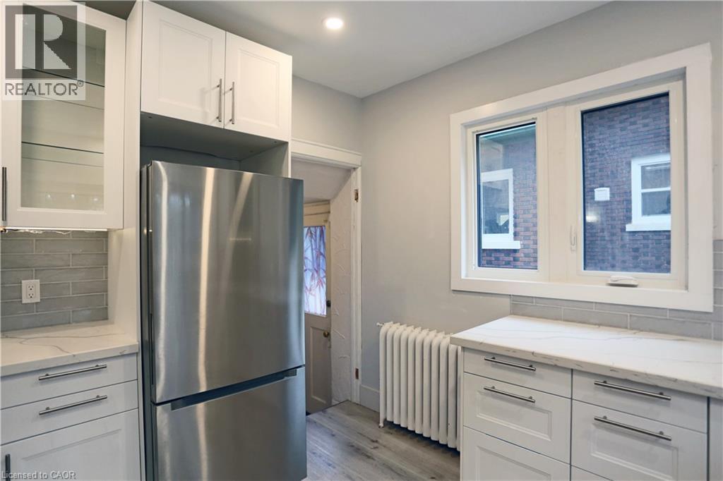 5 Betzner Avenue N, Kitchener, ON