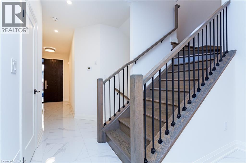29 Dana Drive, Hamilton, ON