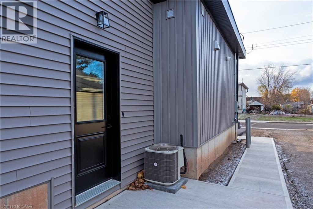 29 Dana Drive, Hamilton, ON