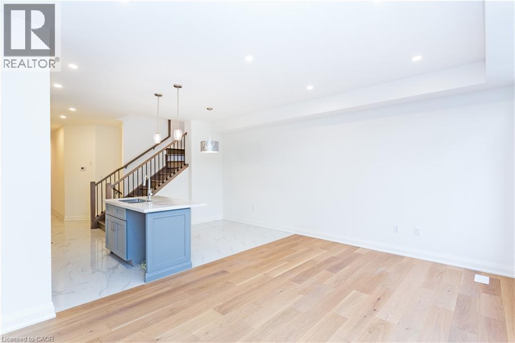 29 Dana Drive, Hamilton, ON