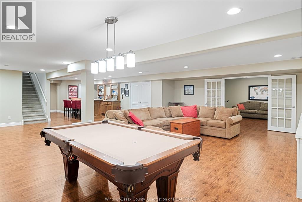 2203 Roxborough, Windsor, ON