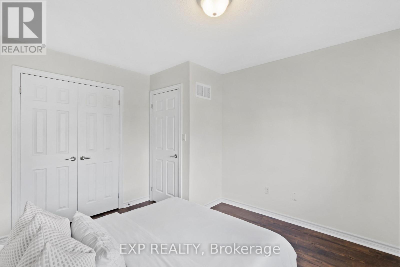 12 Mantz Crescent, Whitby, ON