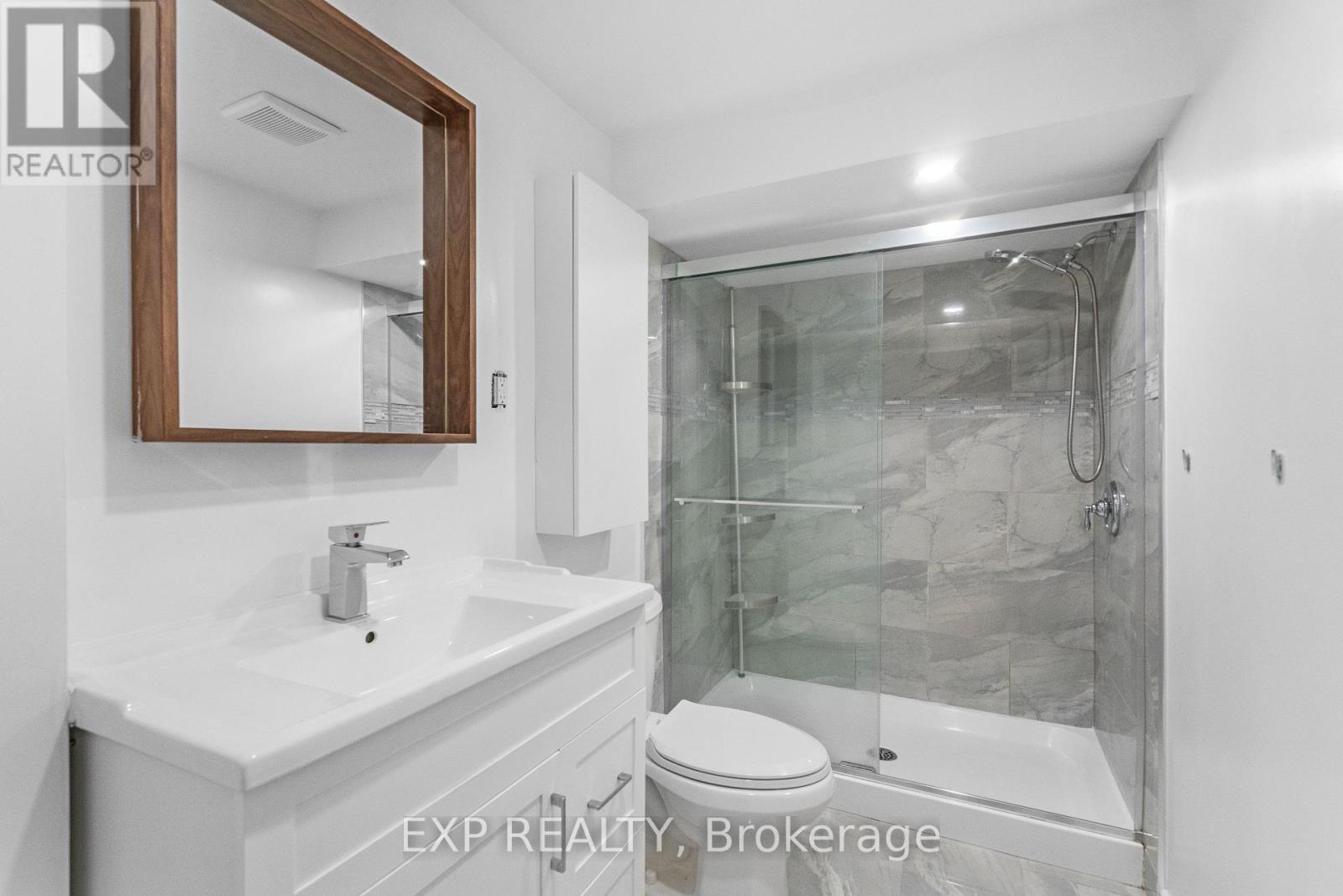12 Mantz Crescent, Whitby, ON