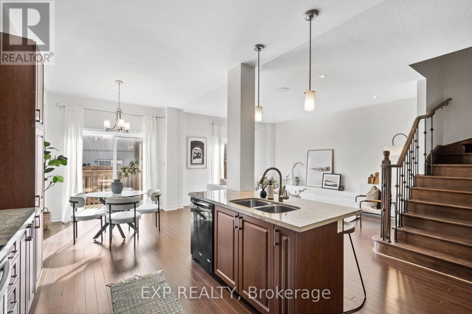 12 Mantz Crescent, Whitby, ON