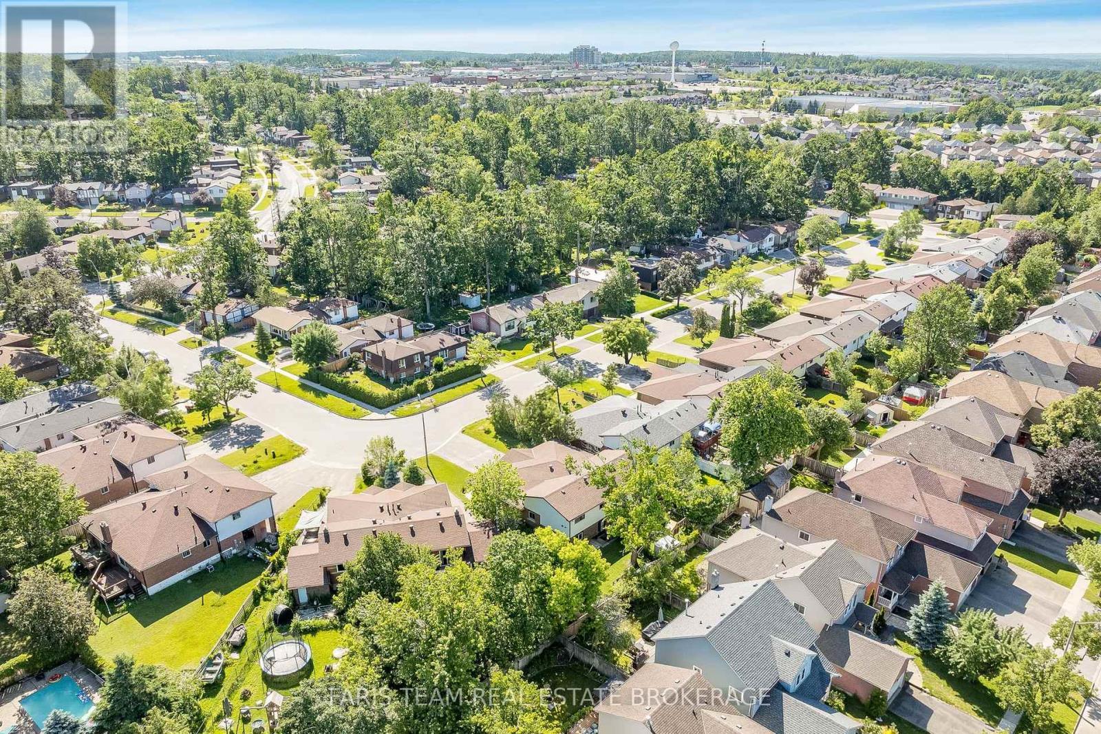 21 Maplehurst Crescent, Barrie, ON