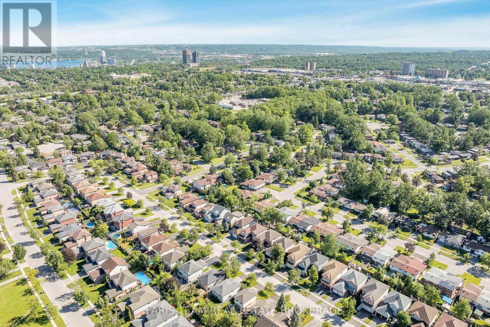 21 Maplehurst Crescent, Barrie, ON