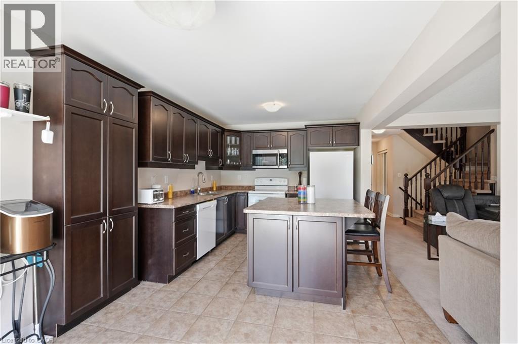 240 Emick Drive, Hamilton, ON - Indoor Photo Showing Kitchen