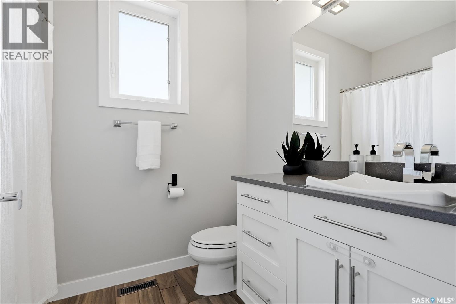 130 Sinclair Crescent, Saskatoon, SK