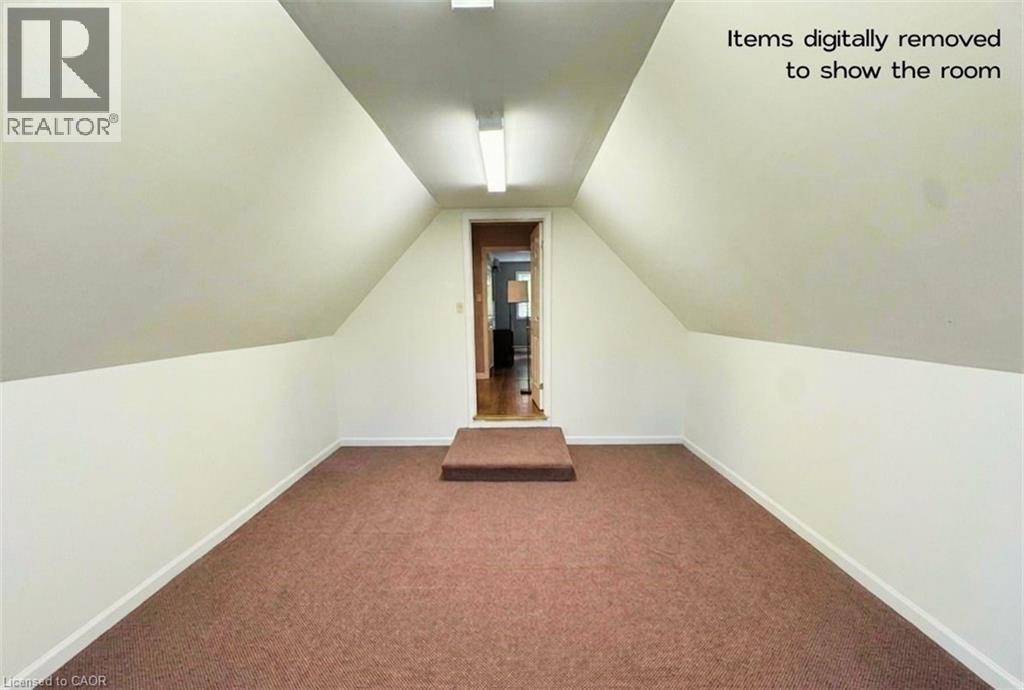 Large room off the primary bedroom for a den, studio or storage - 1774 Old Mill Road, Kitchener, ON - Indoor Photo Showing Other Room